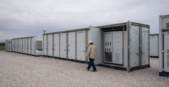 Нега америкалик автокомпаниялар йирик батареялар ишлаб чиқармоқчи?