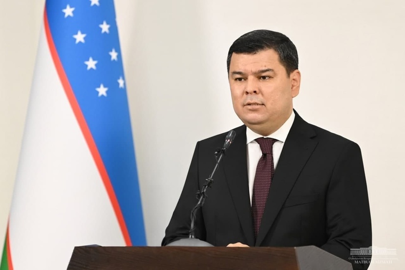 Sherzod Asadov Prezidentning joriy haftadagi ish rejasi bilan tanishtirdi Sherzod Asadov Prezidentning joriy haftadagi ish rejasi bilan tanishtirdi