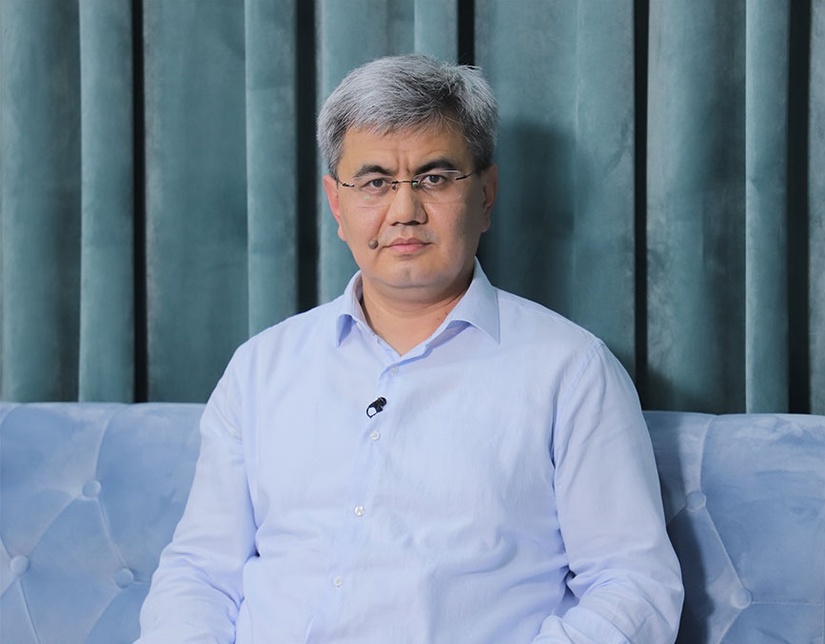 Obid Hakimov: Aholining qo‘liga pul berish kambag‘allikdan chiqarishda yaxshi samara bermaydi Obid Hakimov: Aholining qo‘liga pul berish kambag‘allikdan chiqarishda yaxshi samara bermaydi