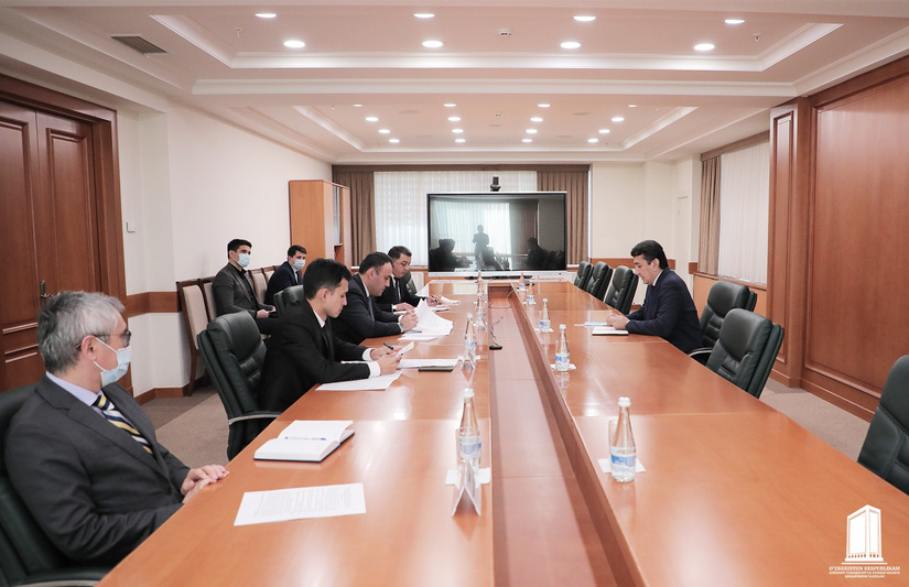 Meeting with a representative of the World Bank Meeting with a representative of the World Bank