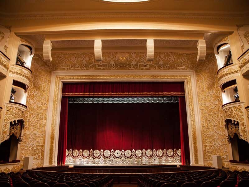 Театр, кино ва концерт заллари ижтимоий масофани сақлаган ҳолда ишлай бошлайди Театр, кино ва концерт заллари ижтимоий масофани сақлаган ҳолда ишлай бошлайди