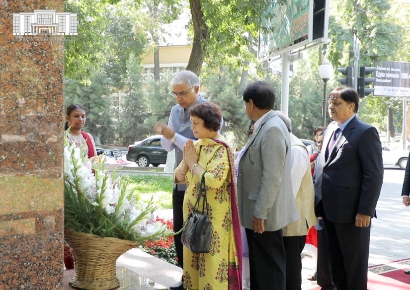 Сын Лала Баходира Шастри возглавил общество дружбы «Индия-Узбекистан»