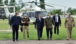 Фоторепортаж: Президент Шавкат Мирзиёев – в Сырдарьинской области