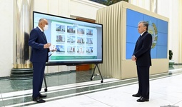 Президент Термиз халқаро савдо марказидаги инвестиция лойиҳаларини кўздан кечирди