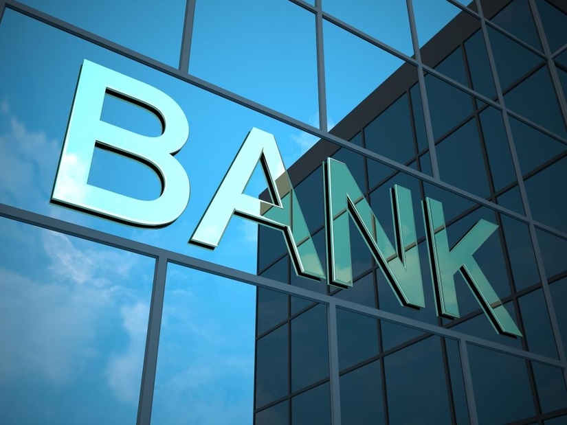 Markaziy bank “Agrobank” va Xalq bankini jarimaga tortdi