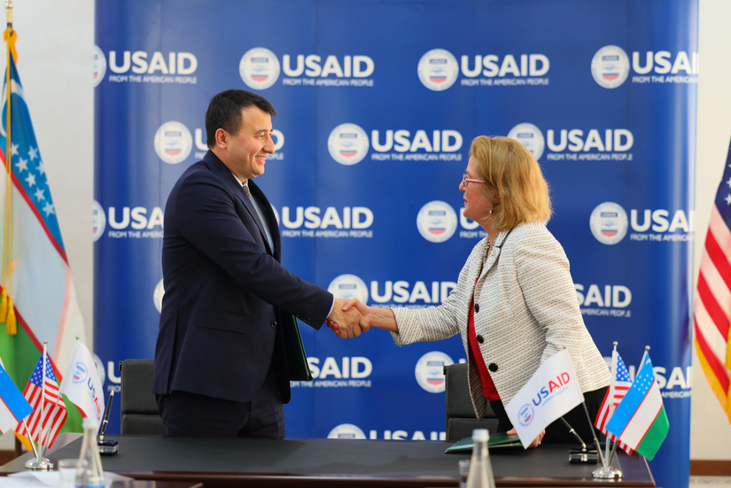USAID қишлоқ аёлларини қўллаб-қувватлаш учун 1 млн. доллар ажратди USAID қишлоқ аёлларини қўллаб-қувватлаш учун 1 млн. доллар ажратди
