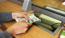 Пандемия бўлишига қарамай хориждан Ўзбекистонга  пул ўтказмалари кўпайган