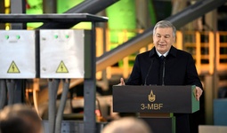 Президент Шавкат Мирзиёев запустил медно-обогатительную фабрику №3 на АГМК