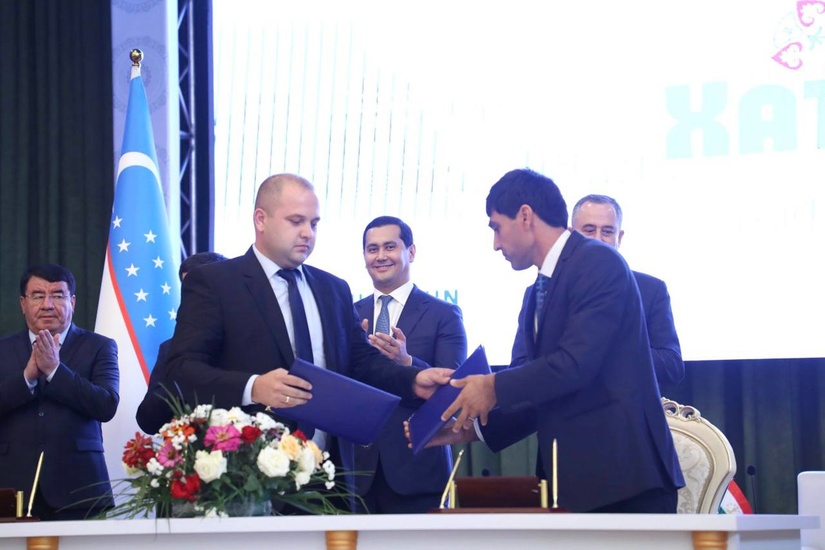 Ўзбекистон ва Тожикистон ўртасида автомобиль, трансформатор, маиший техника ишлаб чиқариш бўйича битим имзоланди Ўзбекистон ва Тожикистон ўртасида автомобиль, трансформатор, маиший техника ишлаб чиқариш бўйича битим имзоланди