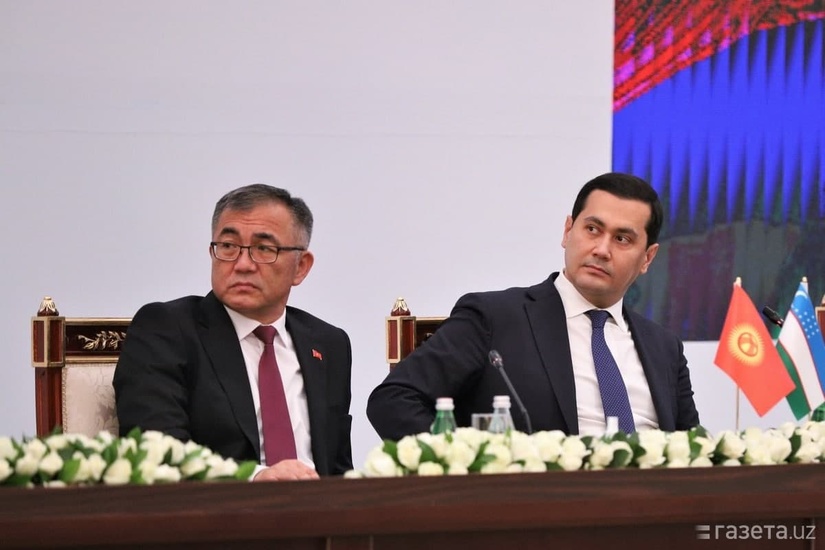 Кыргызстан предлагает Узбекистану выход на китайский рынок взамен на доступ к морским портам