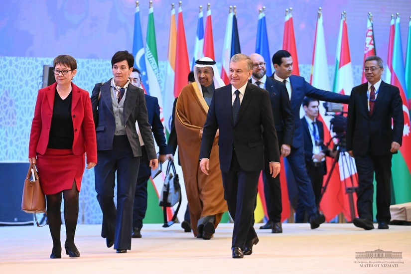 Президент Шавкат Мирзиёев выступил на Ташкентском инвестиционном форуме Президент Шавкат Мирзиёев выступил на Ташкентском инвестиционном форуме