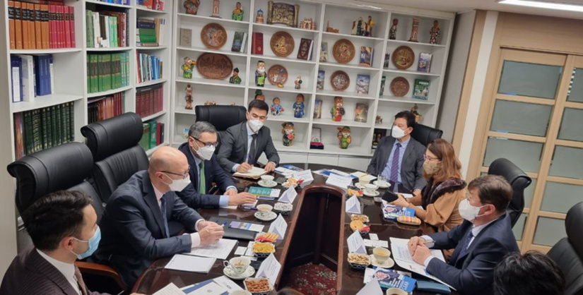 Ўзбекистон ва Жанубий Корея стратегик ҳамкорликни ривожлантирмоқда Ўзбекистон ва Жанубий Корея стратегик ҳамкорликни ривожлантирмоқда