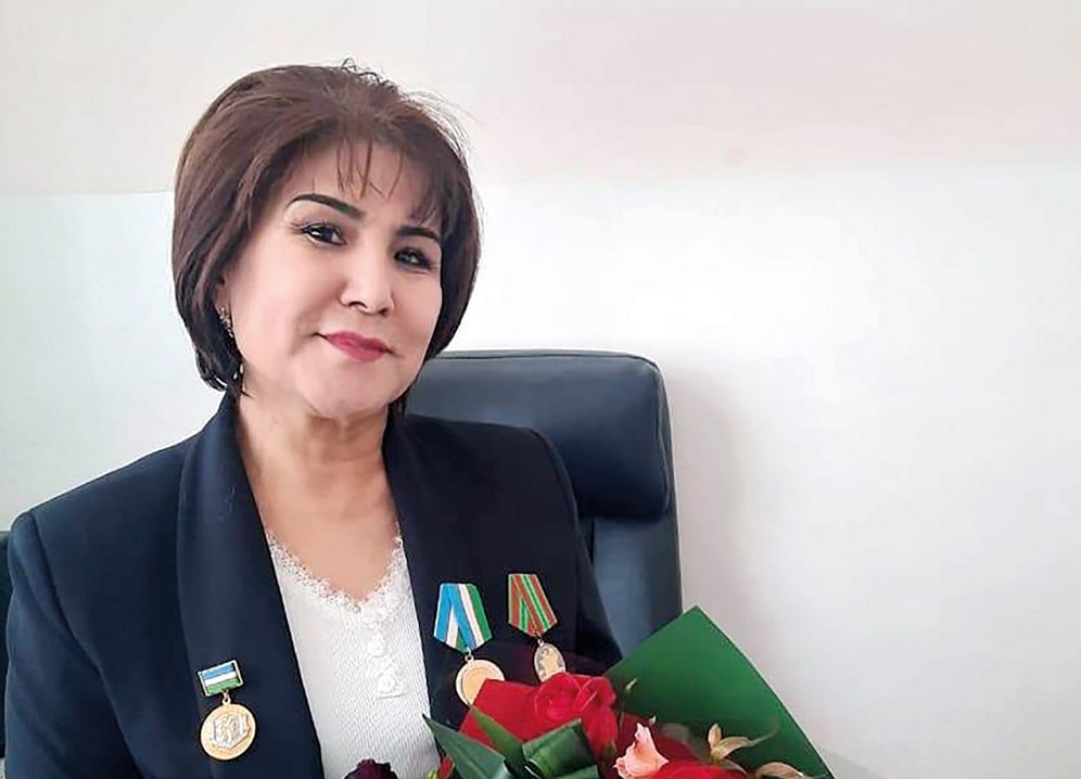 Alya Shonning tukli chotkasi Ajoyib Priya Rai Brazzers pornosida odamni sikadi