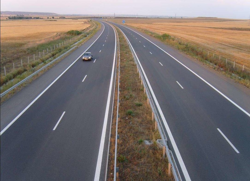 ОТБ Ўзбекистонда автомагистрал йўлларни реконструкция қилиш учун қарз маблағлари ажратади