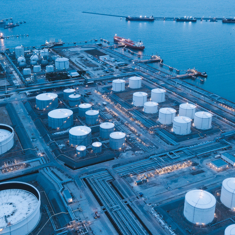 Несмотря на выпуск резервов, мировые цены на нефть продолжают расти