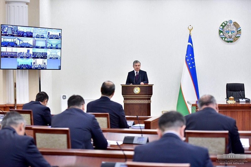 Shavkat Mirziyoyev: Fuqarolarimiz tomonidan shaxsiy avtotransportdan foydalanishga cheklovlarni yumshatish maqsadga muvofiq