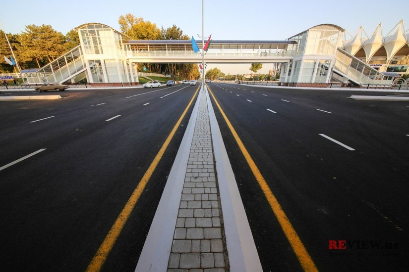Узбекистан полностью приостанавливает движение транспорта между областями