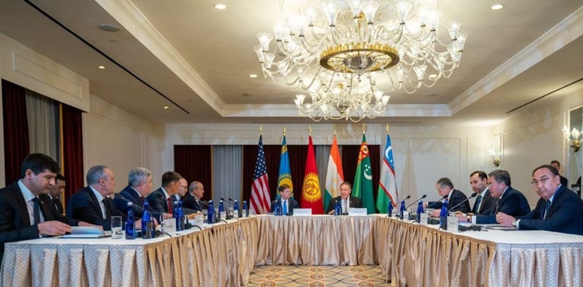 США предлагают Узбекистану использовать ресурсы американских финансовых институтов США предлагают Узбекистану использовать ресурсы американских финансовых институтов