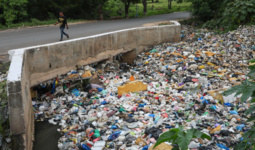 Мировой избыток пластика к 2040 году резко ухудшится