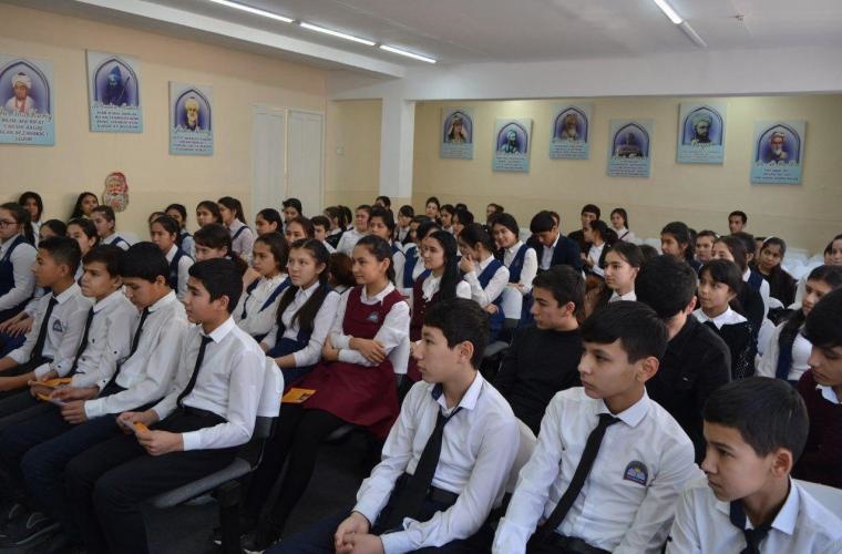 В школах Узбекистана в 10−11-х классах вводятся вариативные учебные программы
