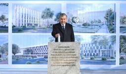 Шавкат Мирзиёев заложил капсулу под строительство кампуса Университета геологических наук