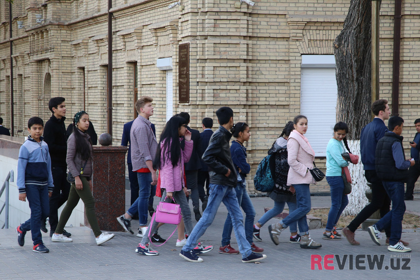 Ўзбекистонда 5 кунлик ўқиш тизимини жорий этиш таклиф қилинмоқда Ўзбекистонда 5 кунлик ўқиш тизимини жорий этиш таклиф қилинмоқда