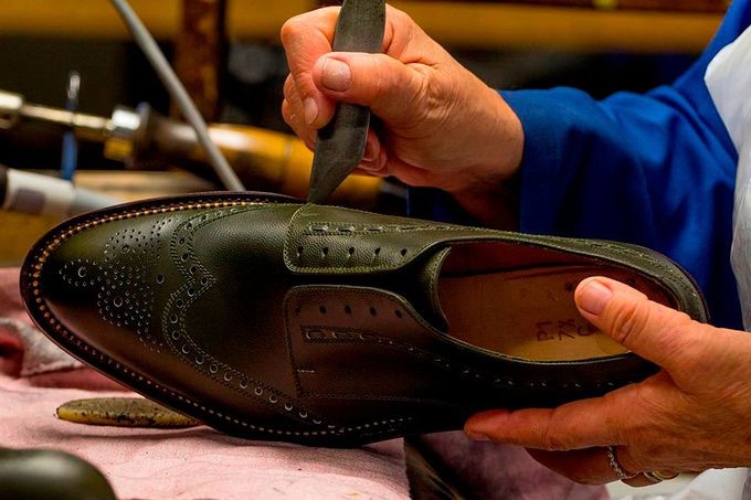 Tadbirkorlarga charm-poyabzal va mo‘ynachilik sohalarida kreditlar ajratiladi va charm mahsulotlari savdosiga ixtisoslashtirilgan “Multibrand” do‘konlari tashkil etiladi Tadbirkorlarga charm-poyabzal va mo‘ynachilik sohalarida kreditlar ajratiladi va charm mahsulotlari savdosiga ixtisoslashtirilgan “Multibrand” do‘konlari tashkil etiladi