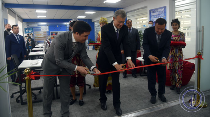 United States and Ministry of Public Education Open “American Corner” in Qarshi