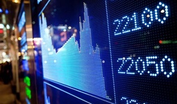 В каких случаях фондовая биржа может приостановить торги?