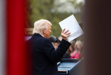 Trump Is Driving Off Investors and Threatening the Dollar’s Reign