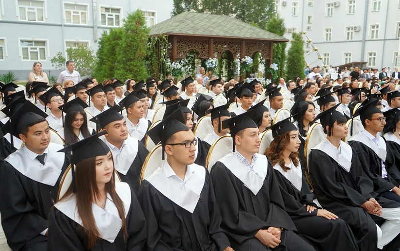 В Алмалыкском филиале НИТУ «МИСиС» 72 бакалавра получили дипломы