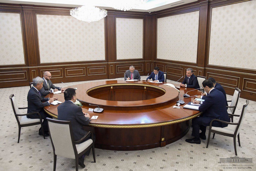 Президент принял делегацию Азиатского банка инфраструктурных инвестиций