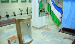Президент сайлови октябрь ойига кўчирилди
