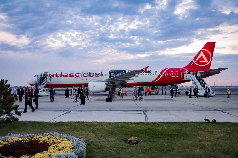 Состоялся первый чартерный рейс из Стамбула в Бухару