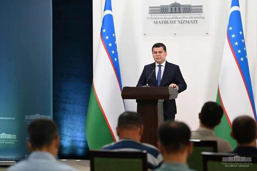 Президент матбуот котиби Ўзбекистон ва Тожикистон ўртасида тузилган транспорт соҳасидаги ҳамкорлик бўйича маълумот берди Президент матбуот котиби Ўзбекистон ва Тожикистон ўртасида тузилган транспорт соҳасидаги ҳамкорлик бўйича маълумот берди