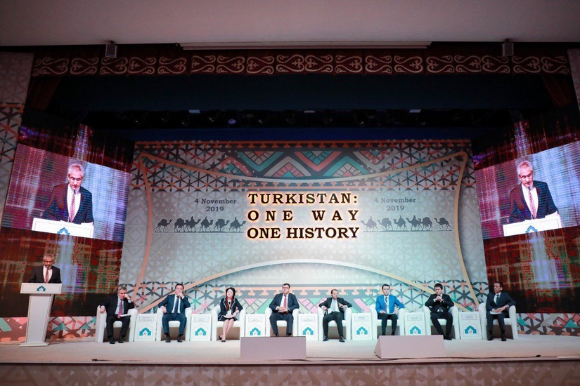 Узбекистан принимает участие в Международном туристском форуме Turkistan: One way – one history