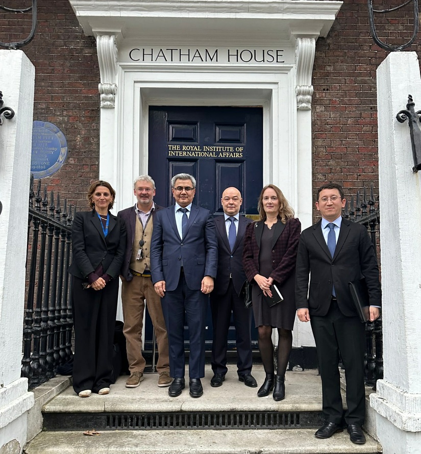 ЦЭИР представил тренды экономического развития Центральной Азии в институте Chatham House ЦЭИР представил тренды экономического развития Центральной Азии в институте Chatham House