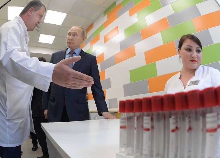 Putin bugun koronavirusga qarshi ilk vaksina ro‘yxatdan o‘tkazilganligi haqida xabar berdi
