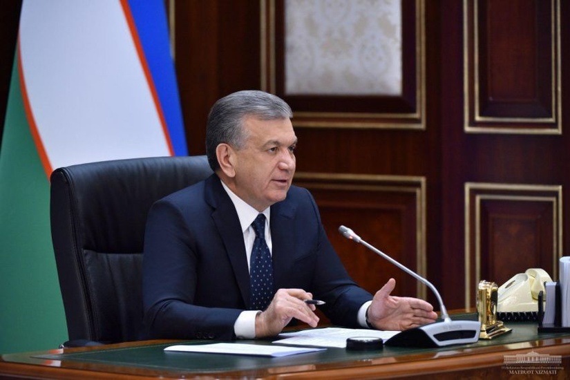 Shavkat Mirziyoyev ayni vaziyatda uyda o‘tirgan fuqarolarga va o‘z burchini matonat bilan bajarayotgan shifokorlarga minnatdorchilik bildirdi Shavkat Mirziyoyev ayni vaziyatda uyda o‘tirgan fuqarolarga va o‘z burchini matonat bilan bajarayotgan shifokorlarga minnatdorchilik bildirdi
