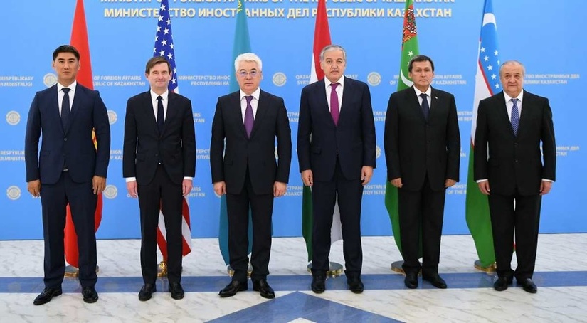 Глава МИД Узбекистана принял участие на встрече формата «Центральная Азия - США»