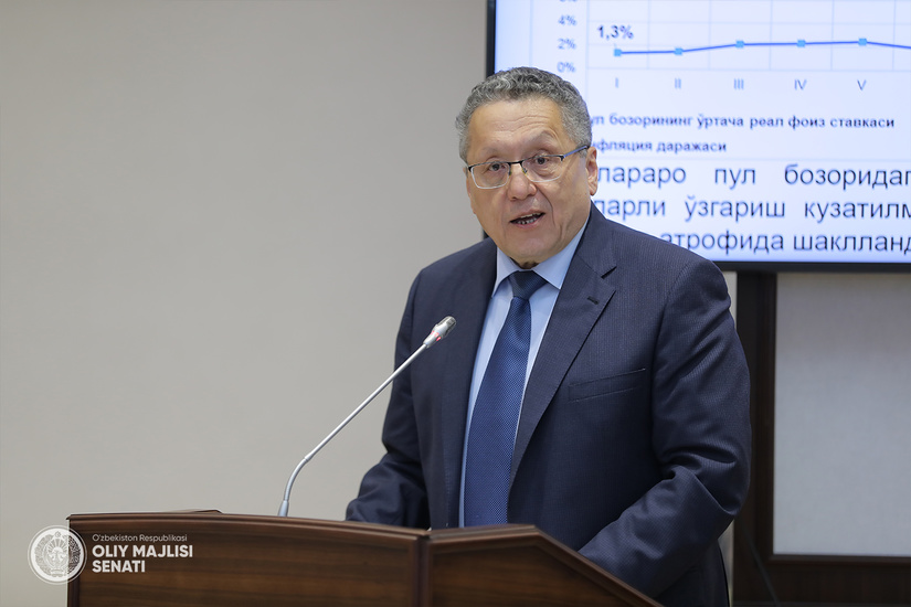 Марказий банк асосий эътиборни ички нархлар ўсишини секинлаштириш орқали аҳолининг харид қобилиятини сақлаб қолишга қаратган Марказий банк асосий эътиборни ички нархлар ўсишини секинлаштириш орқали аҳолининг харид қобилиятини сақлаб қолишга қаратган