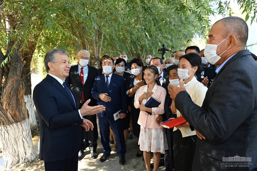 Shavkat Mirziyoyev Qoraqalpog‘istonda saylovchilar bilan uchrashdi Shavkat Mirziyoyev Qoraqalpog‘istonda saylovchilar bilan uchrashdi