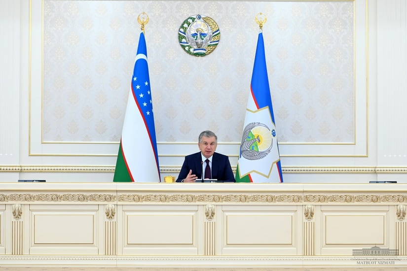 Shavkat Mirziyoyev xizmatlar sohasida amalga oshirilayotgan ishlar yuzasidan o‘tkazilayotgan yig‘ilishda qanday topshiriqlar berdi?